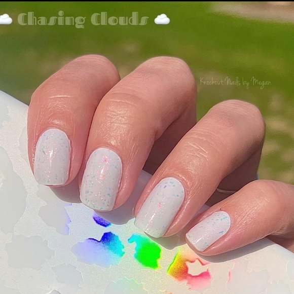 *Retired* Color Street: Chasing Clouds | Milky White Sparkle Glitter Party - Picture 5 of 16